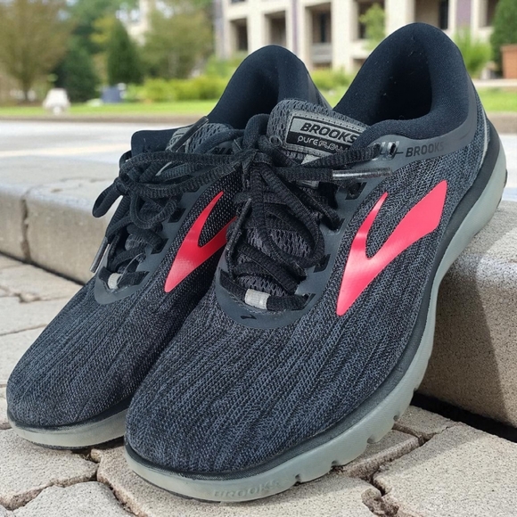 Brooks Women's PureFlow 7 120262-1B-066 Size 7.5 Training Sneakers Dna Grip - Picture 1 of 13